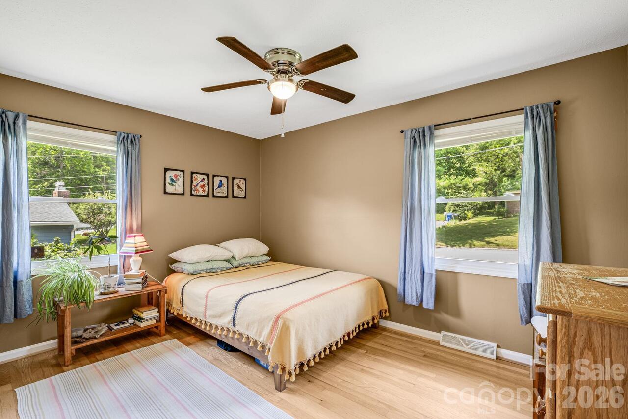 Listing Photo 25