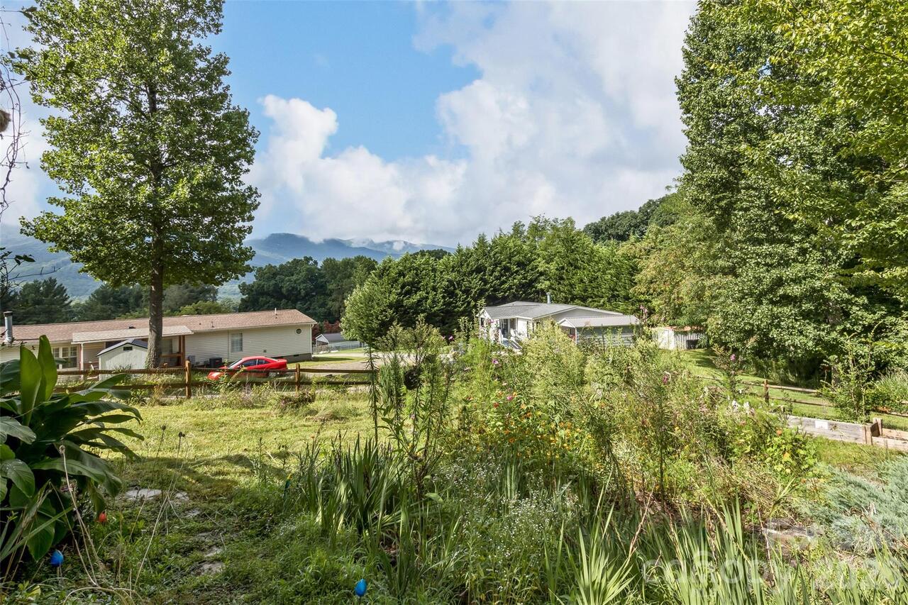 Listing Photo 6