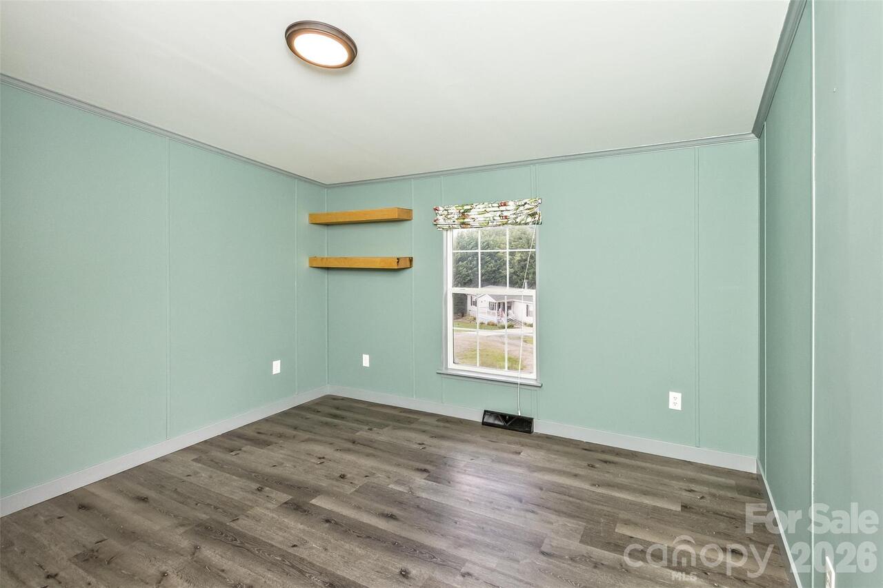 Listing Photo 32