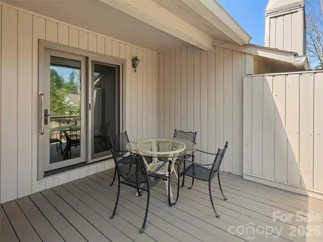Listing Photo 16