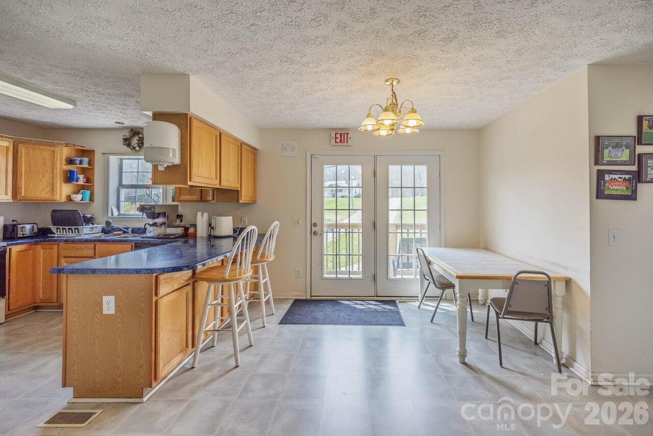 Listing Photo 16