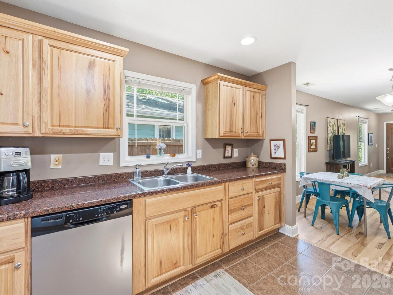Listing Photo 16