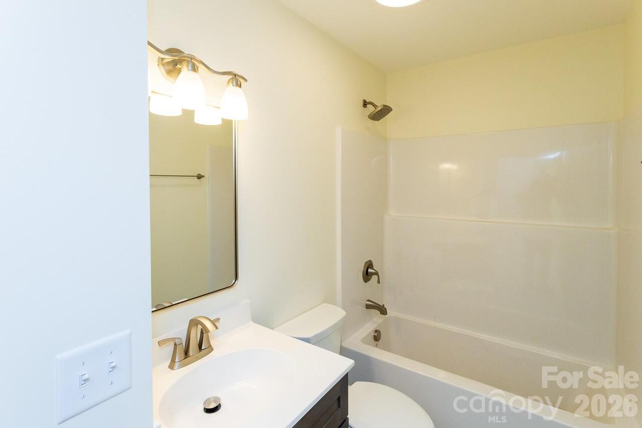 Listing Photo 14