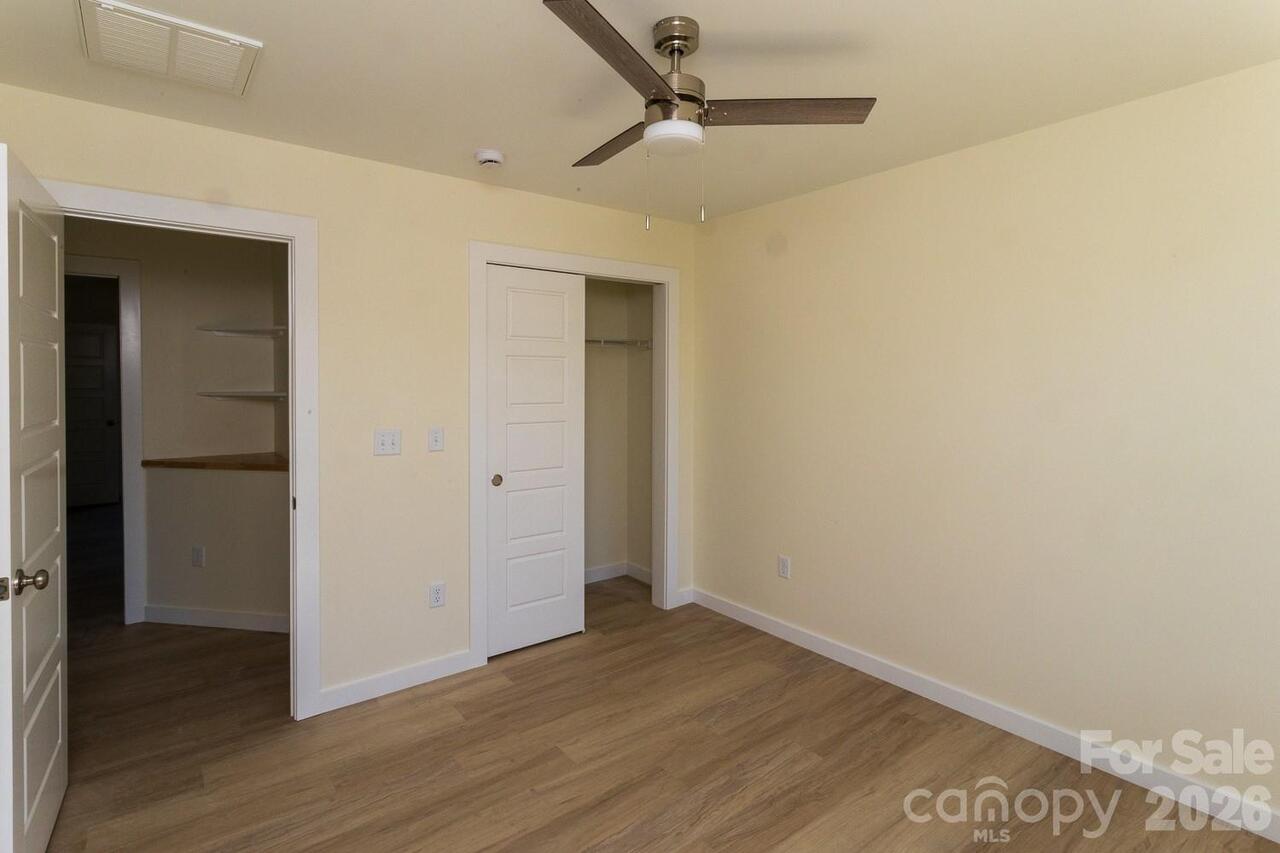 Listing Photo 22