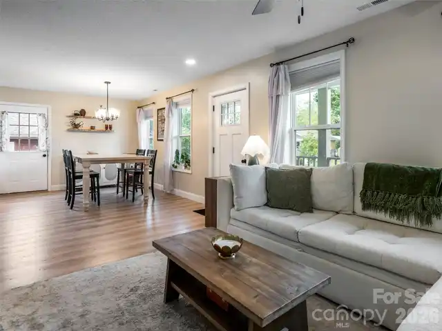 Listing Photo 7