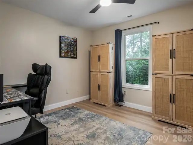 Listing Photo 22