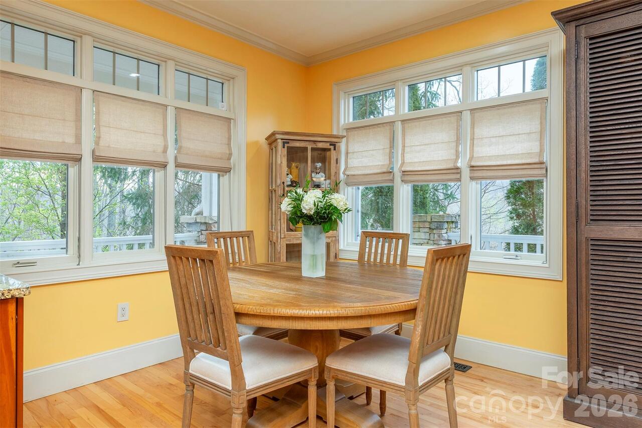 Listing Photo 17