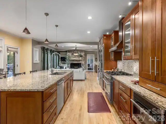 Listing Photo 14
