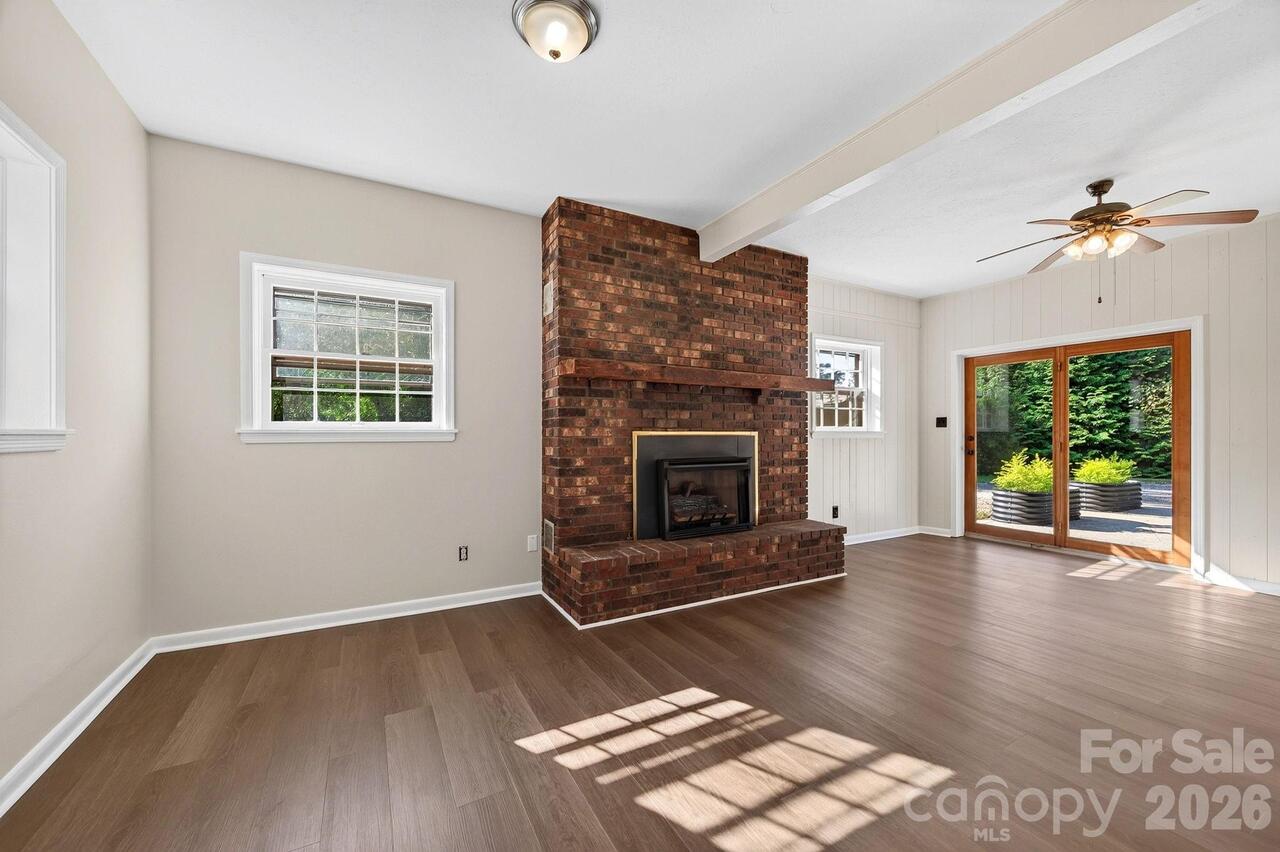 Listing Photo 18