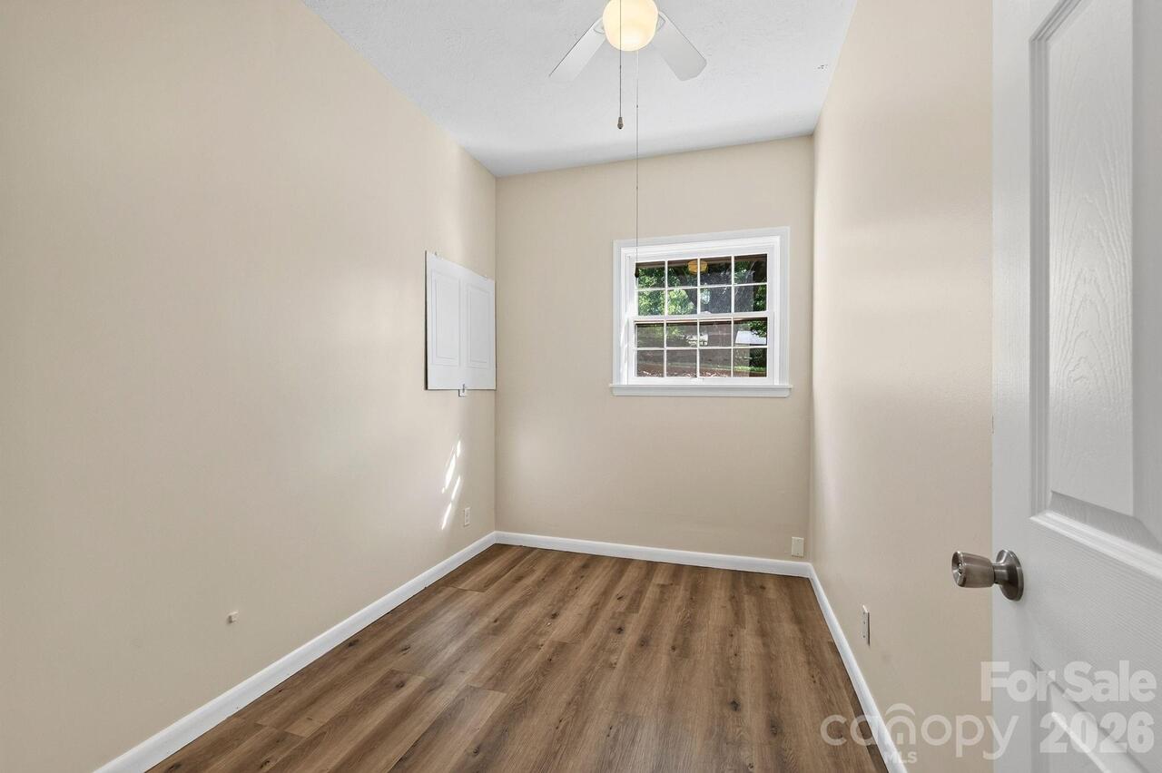 Listing Photo 21