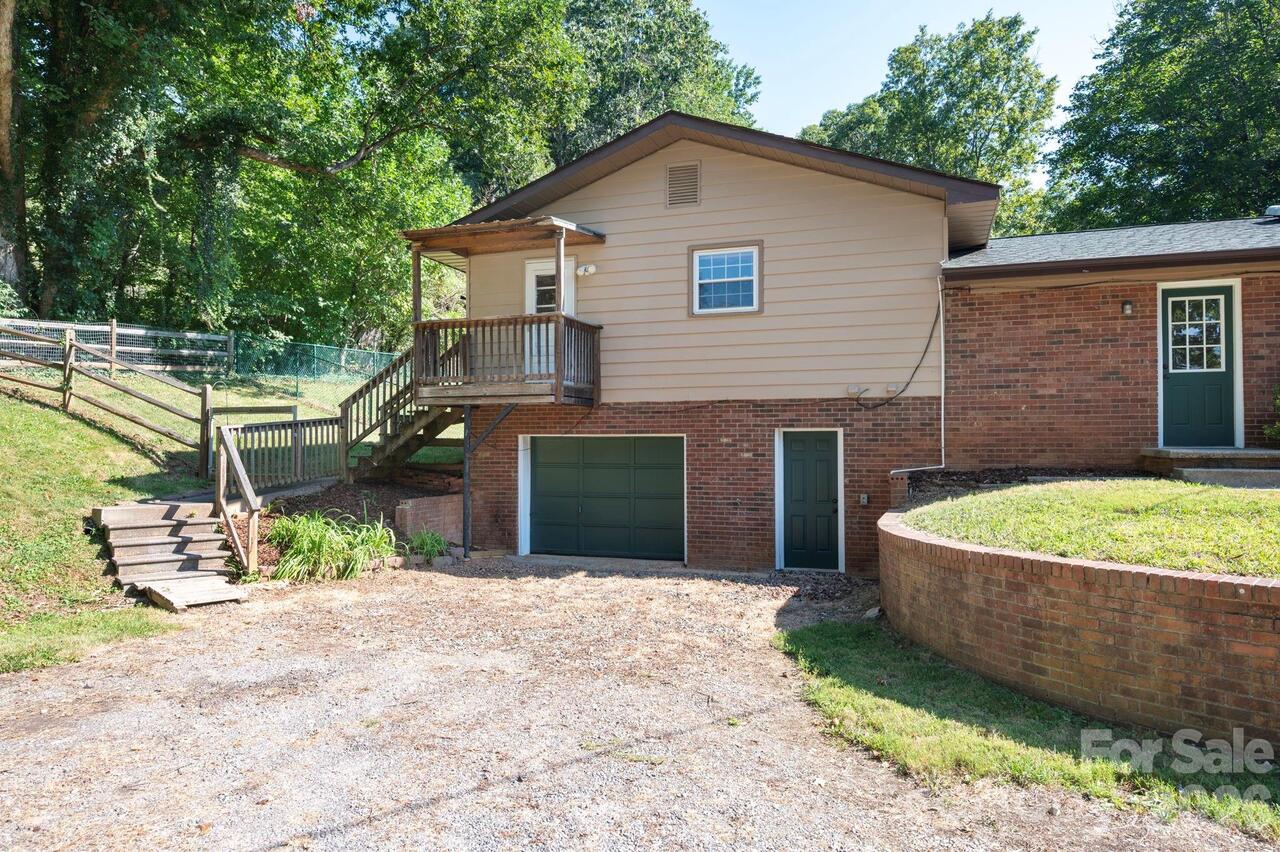 Listing Photo 32