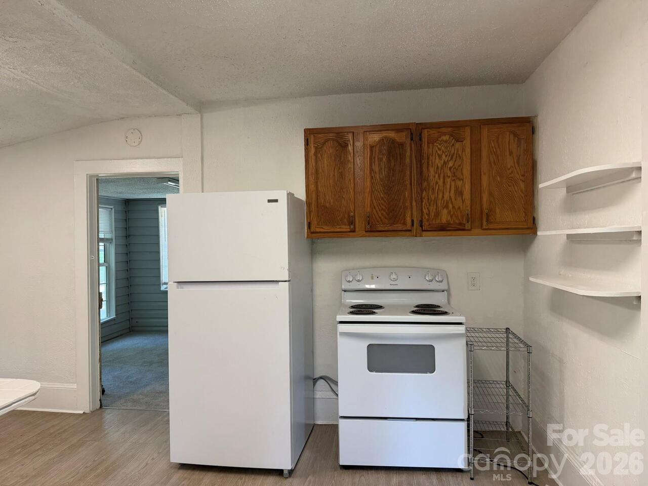 Listing Photo 14