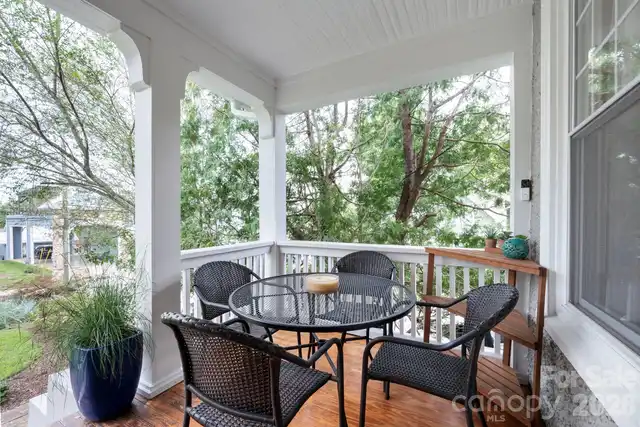 Listing Photo 6