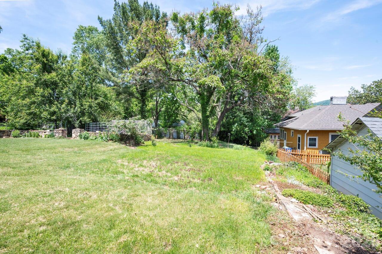Listing Photo 35