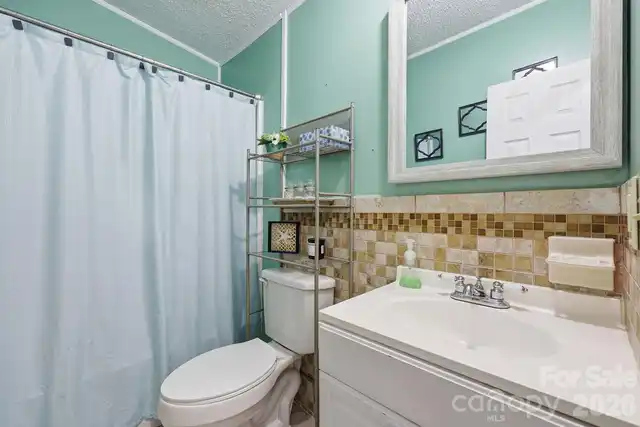 Listing Photo 12
