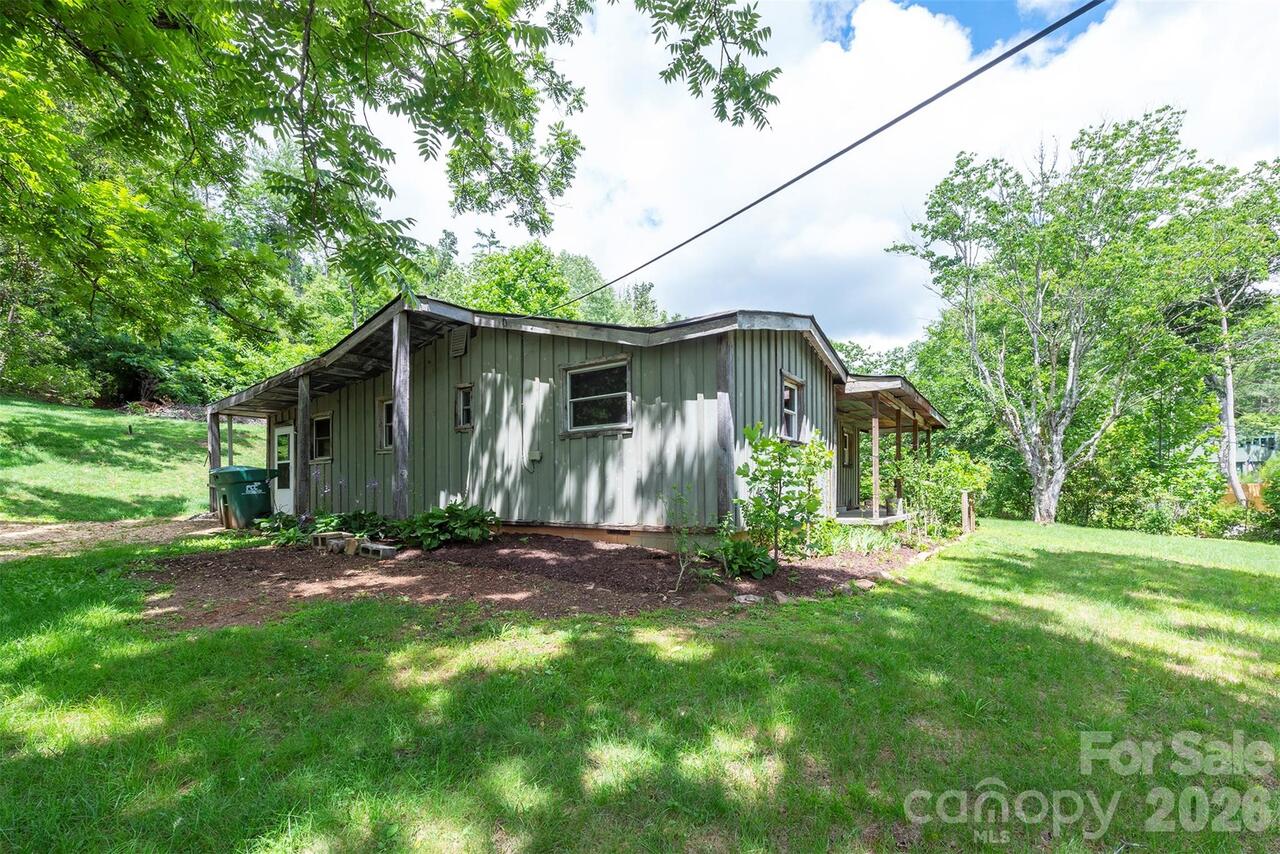 Listing Photo 4