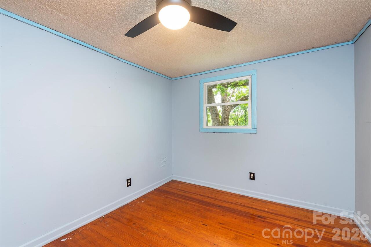 Listing Photo 22