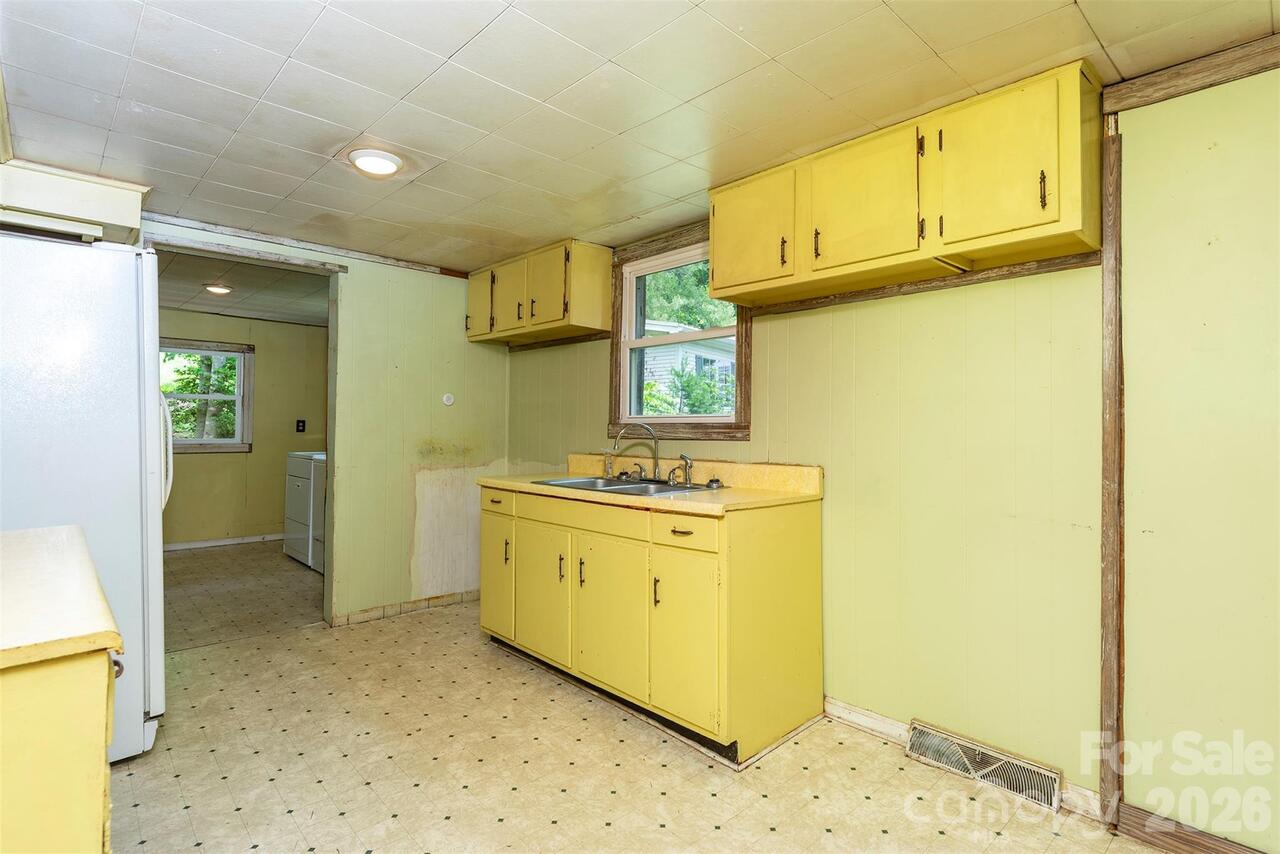Listing Photo 25