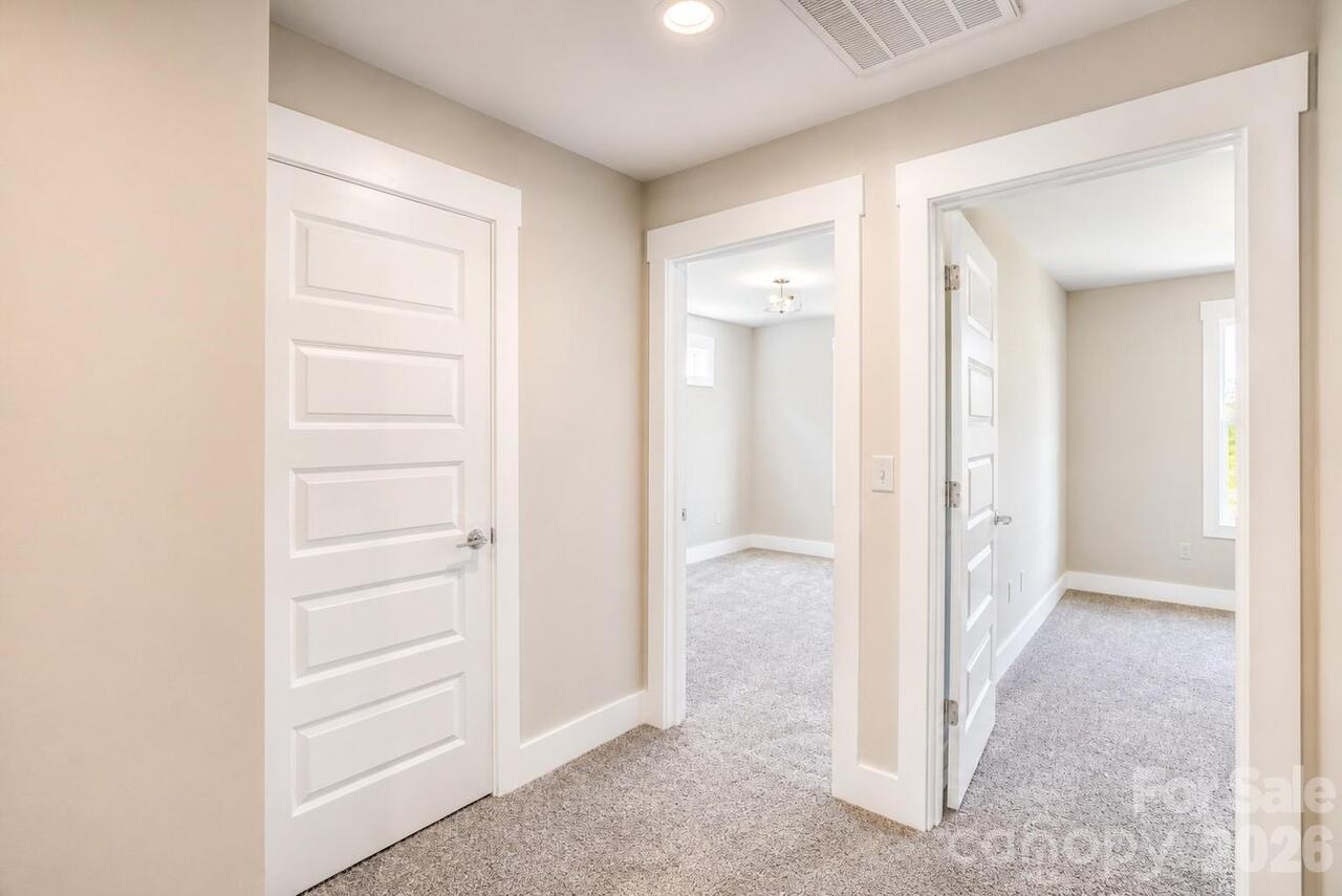 Listing Photo 14