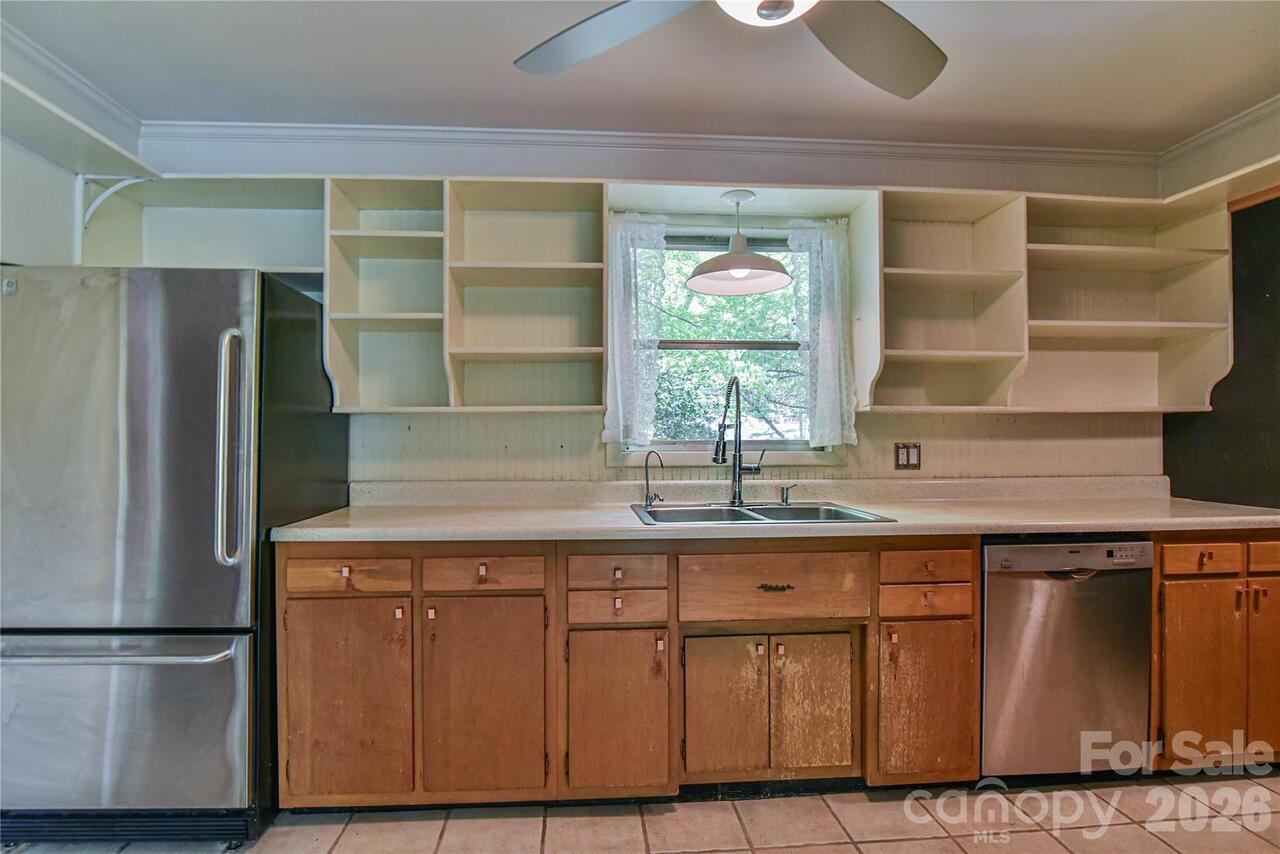 Listing Photo 15