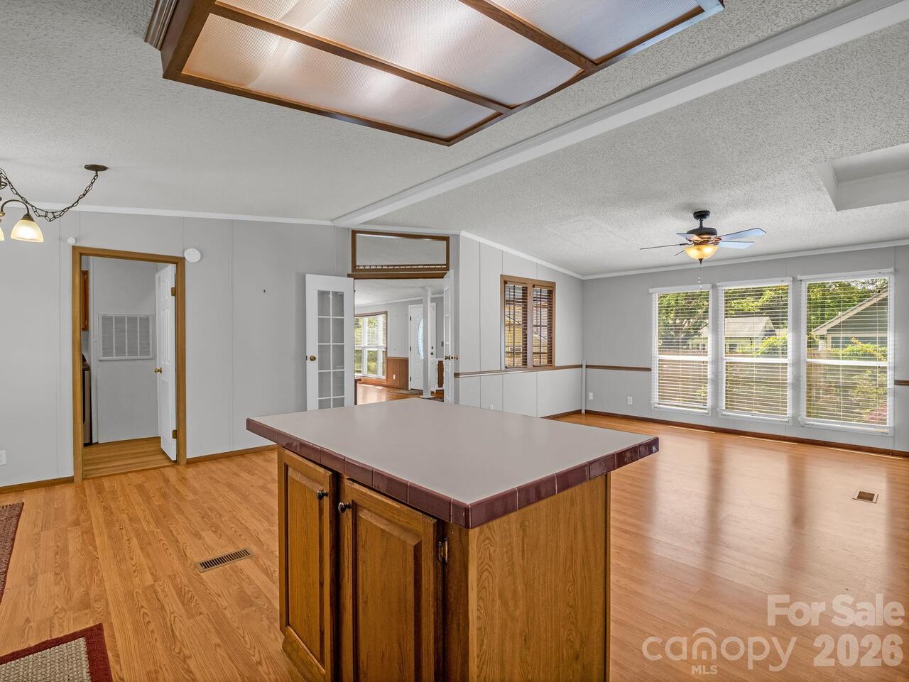 Listing Photo 17