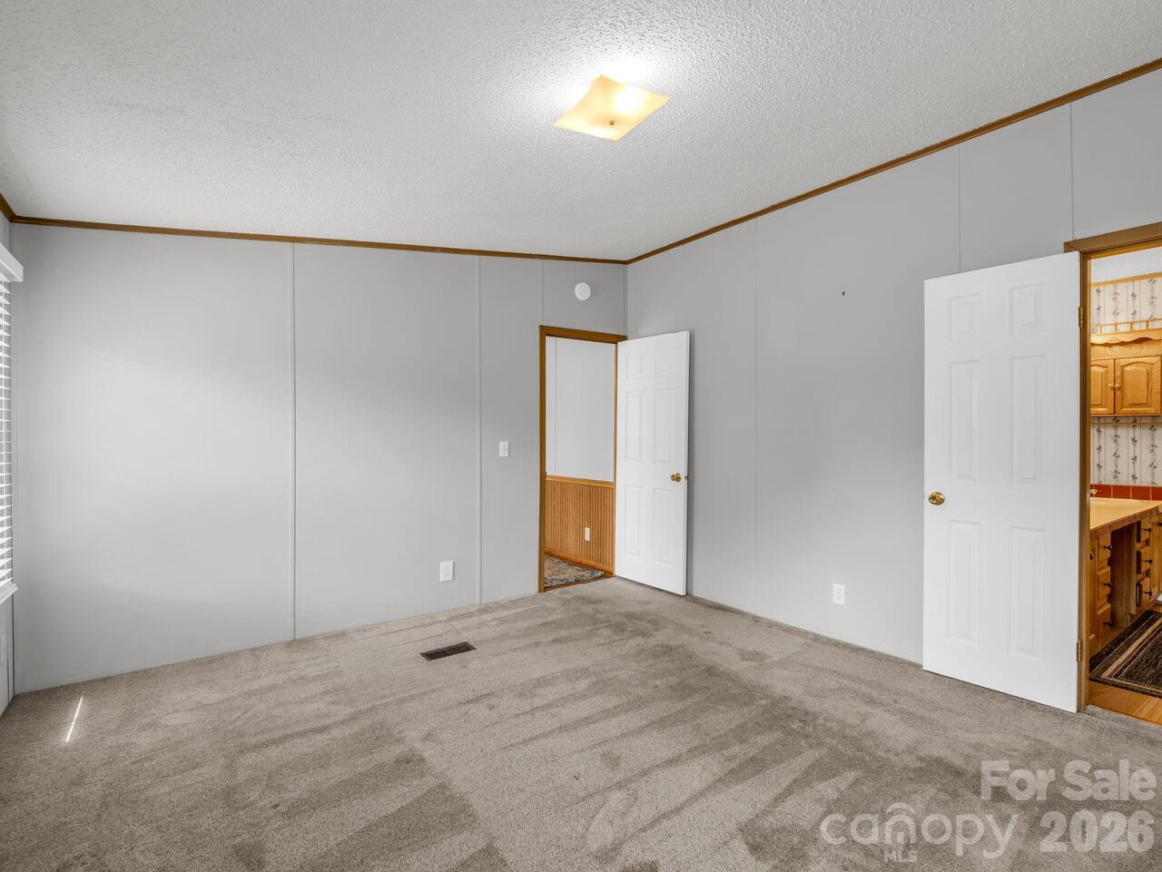 Listing Photo 31
