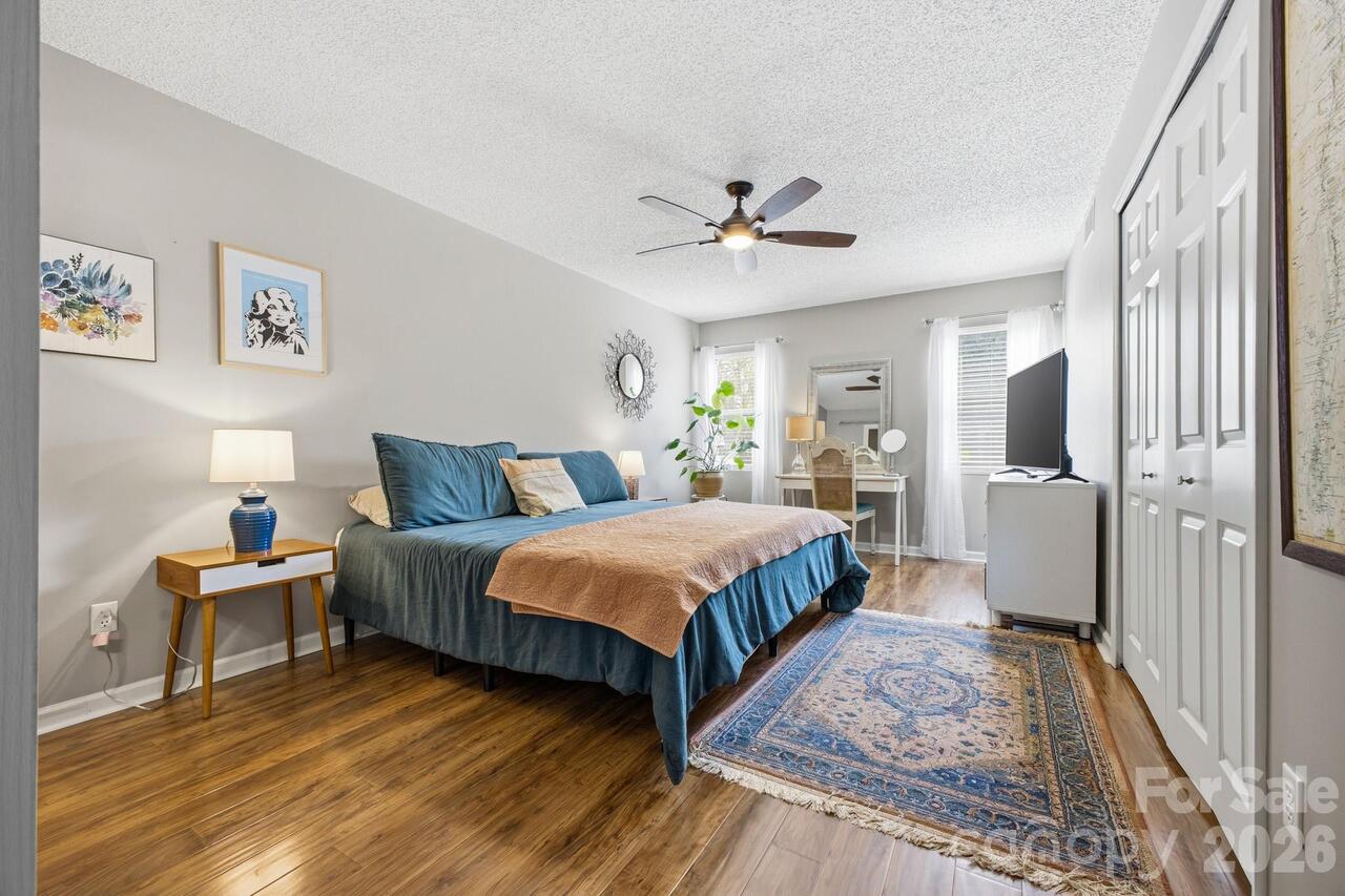 Listing Photo 20