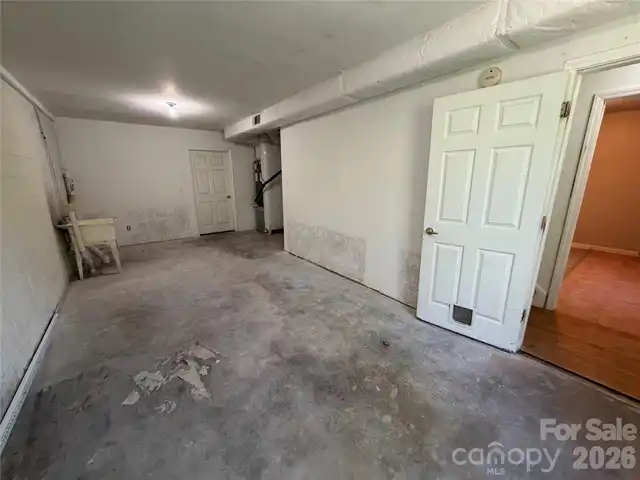 Listing Photo 32