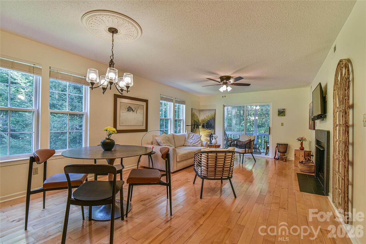 Listing Photo 10