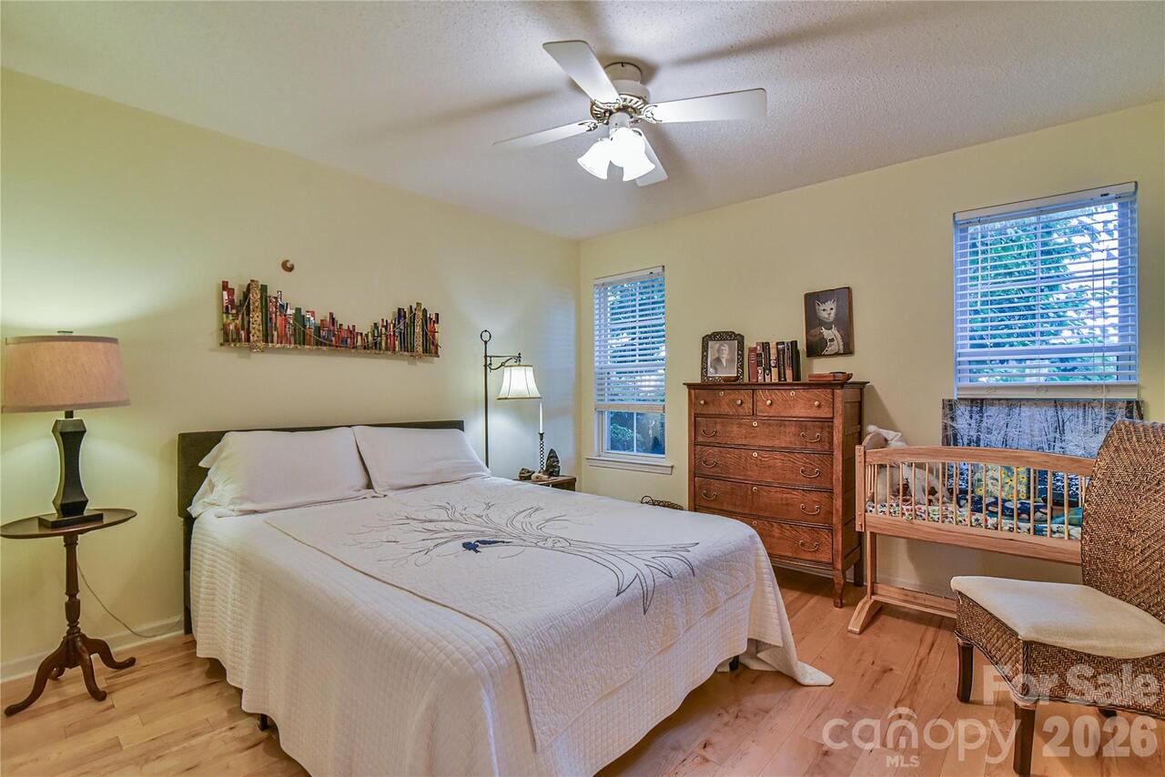 Listing Photo 19