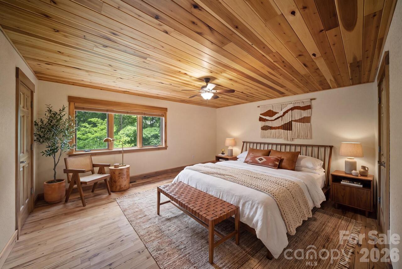 Listing Photo 12