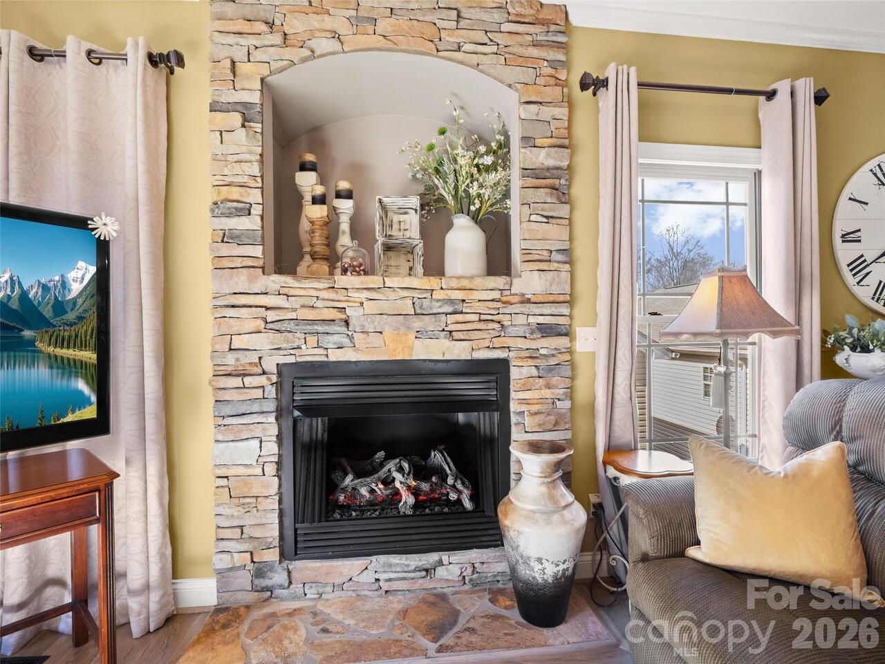 Listing Photo 15