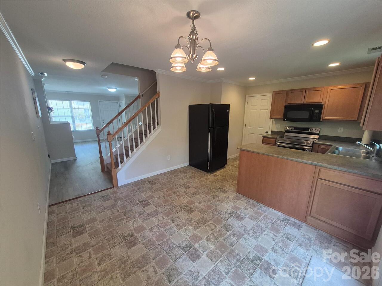 Listing Photo 7