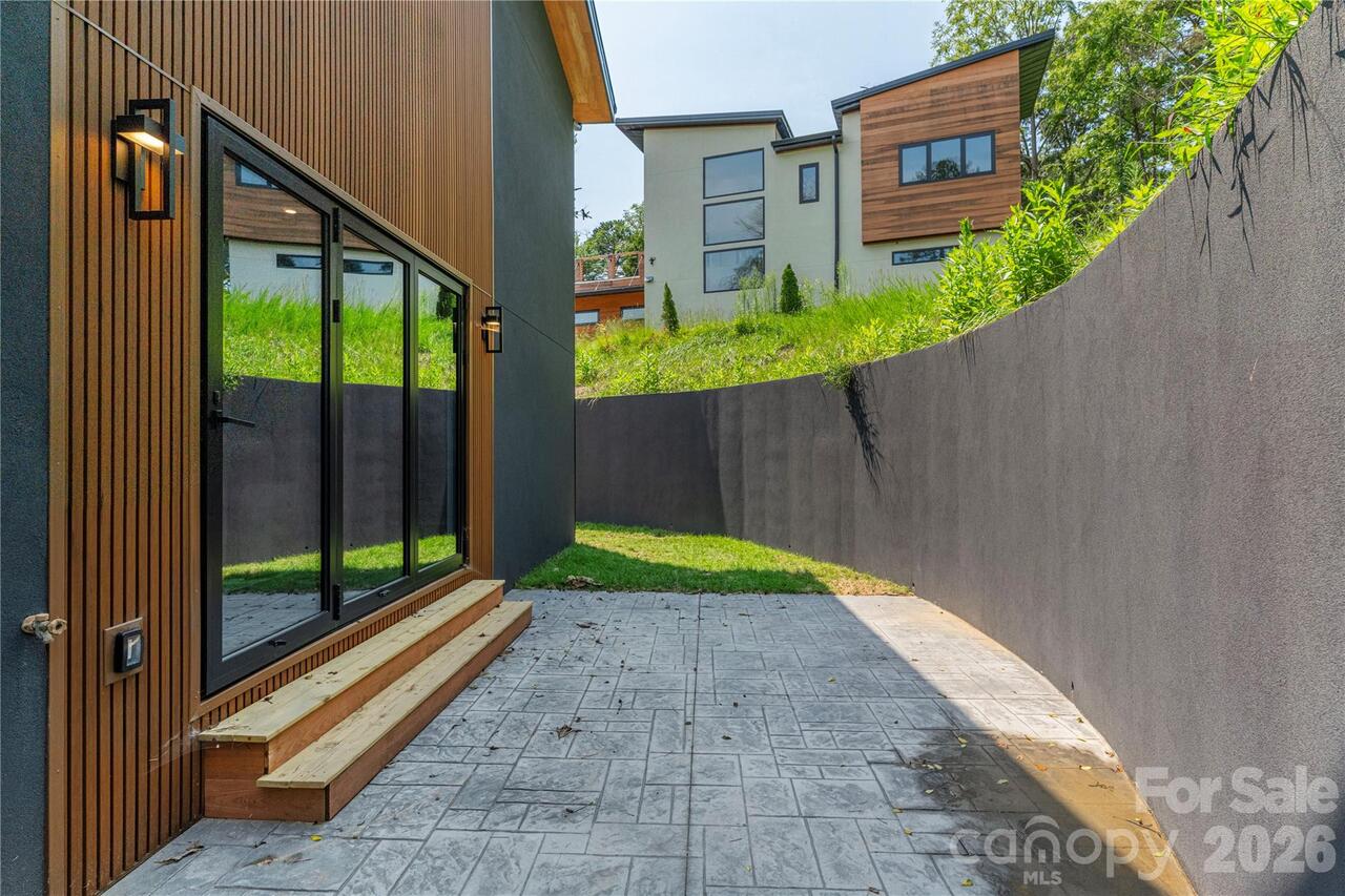 Listing Photo 21