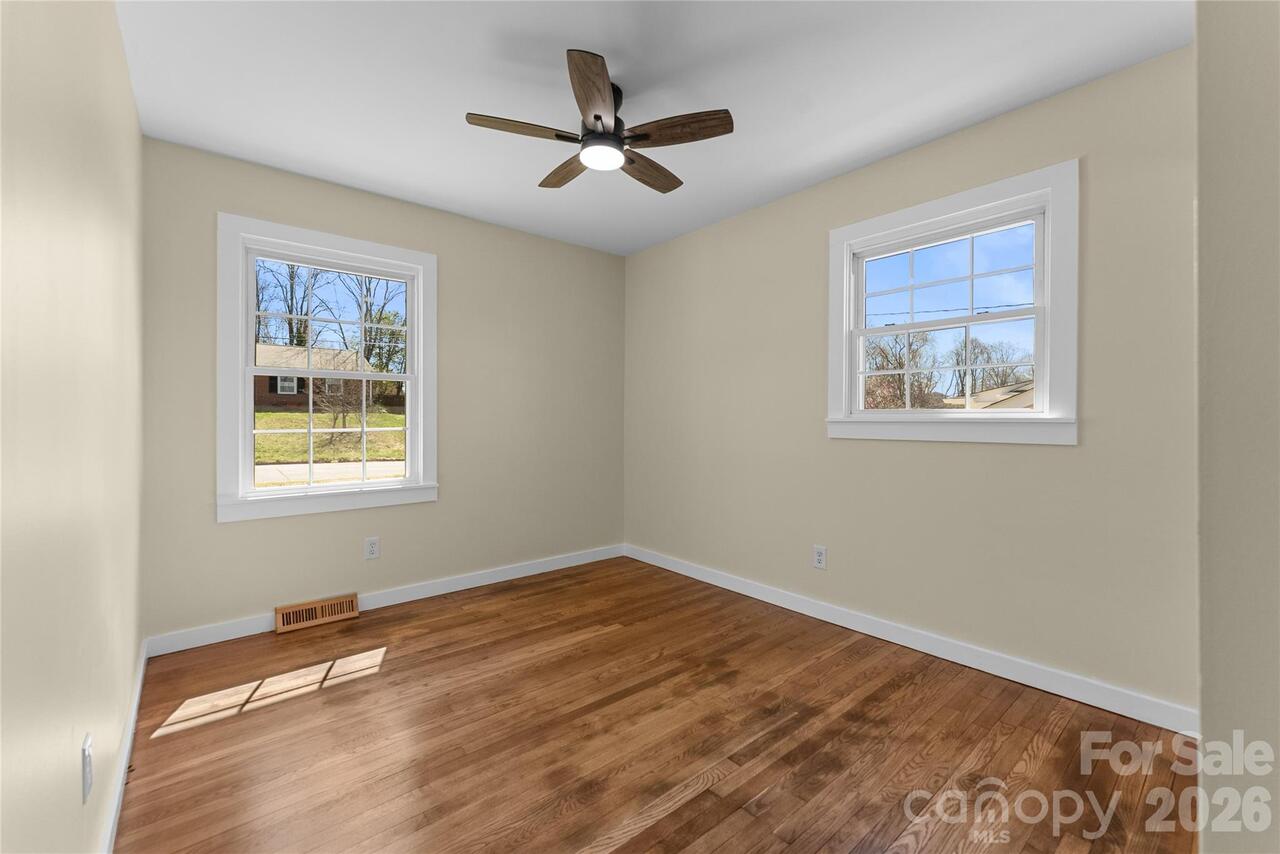 Listing Photo 23