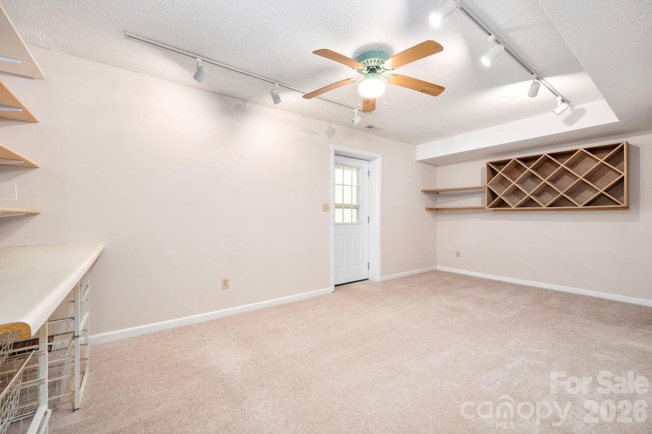Listing Photo 25