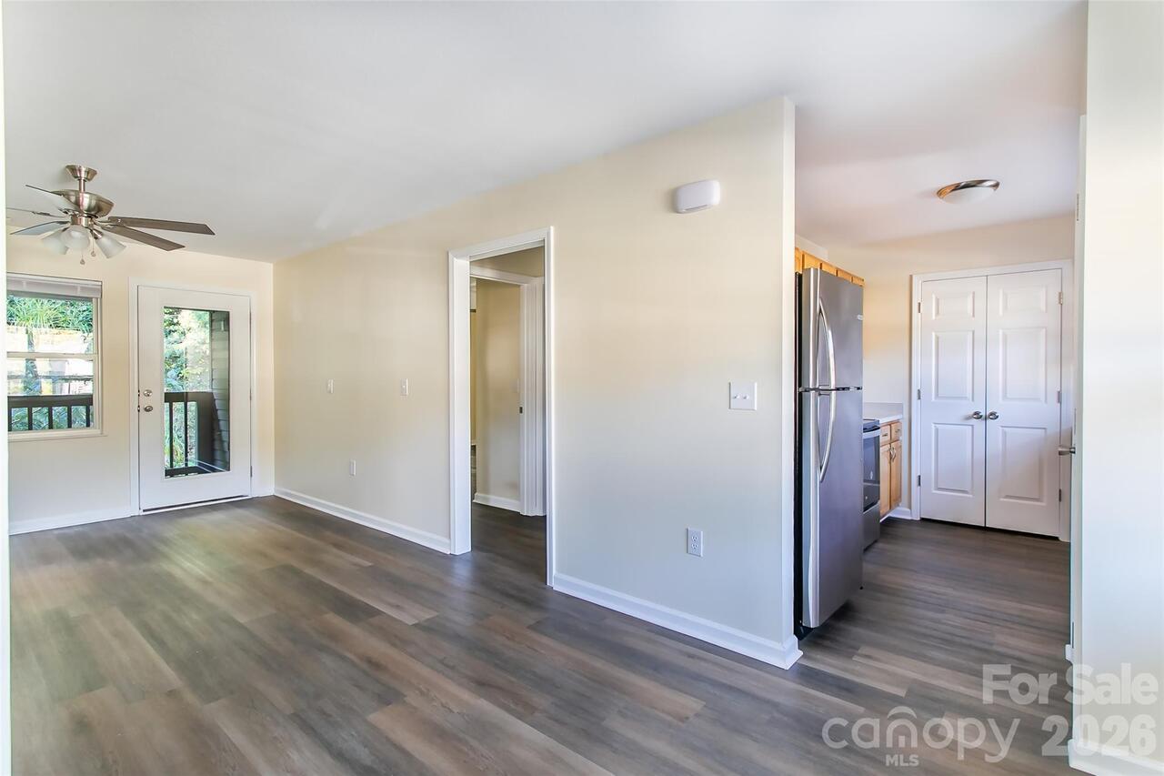 Listing Photo 9