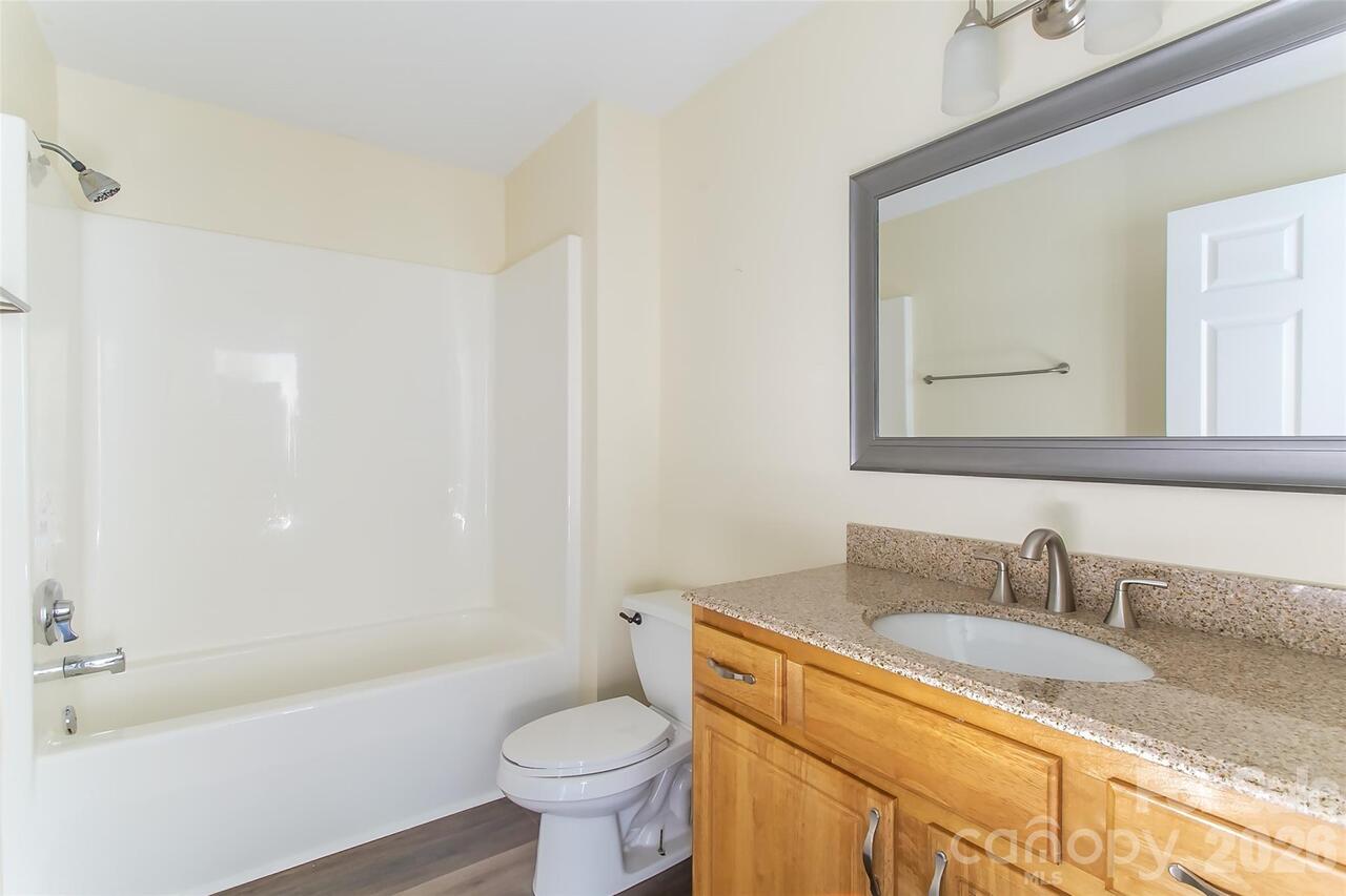 Listing Photo 17