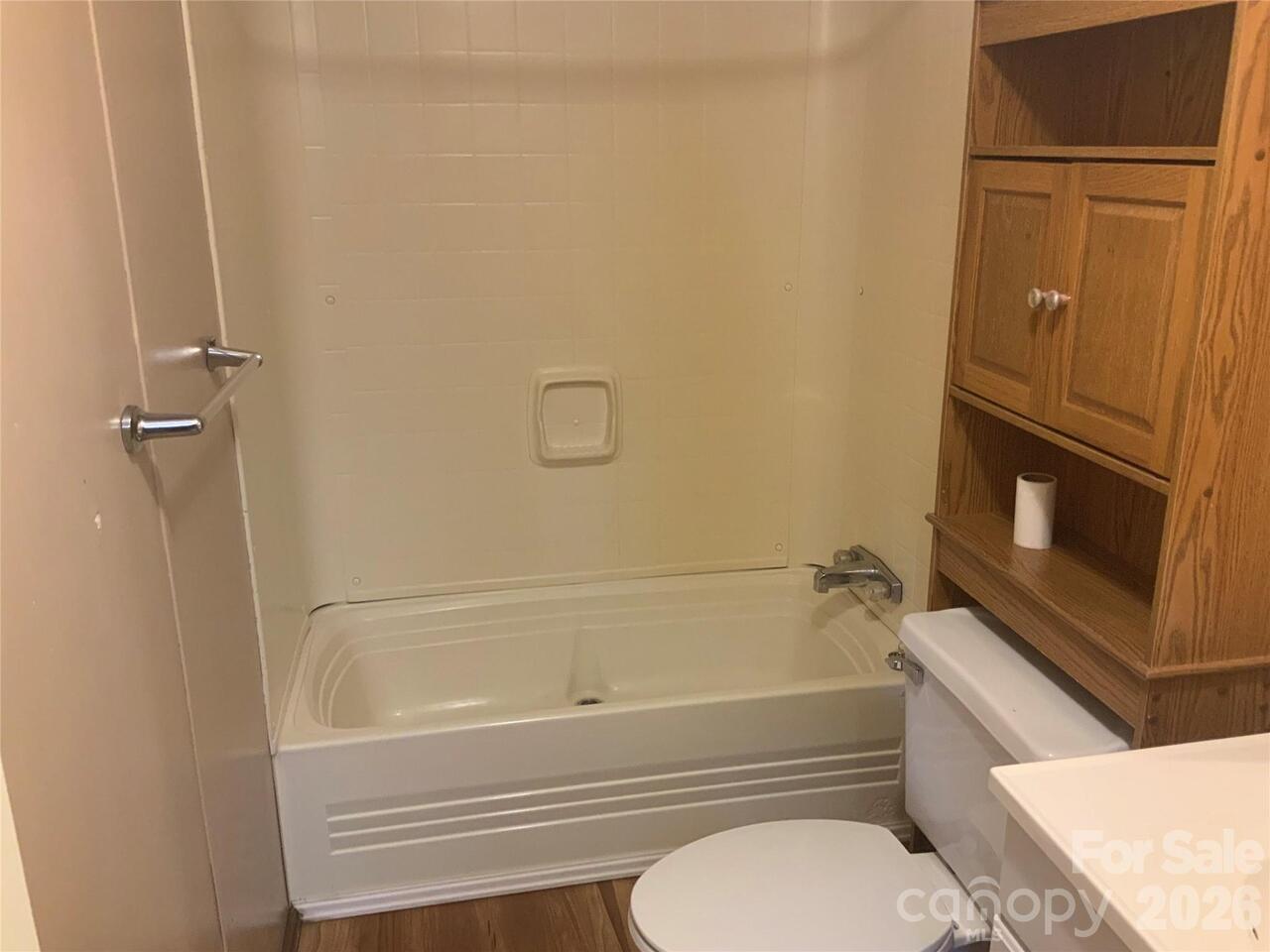 Listing Photo 20