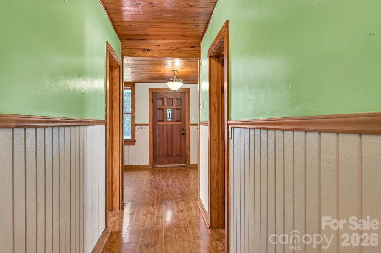 Listing Photo 10