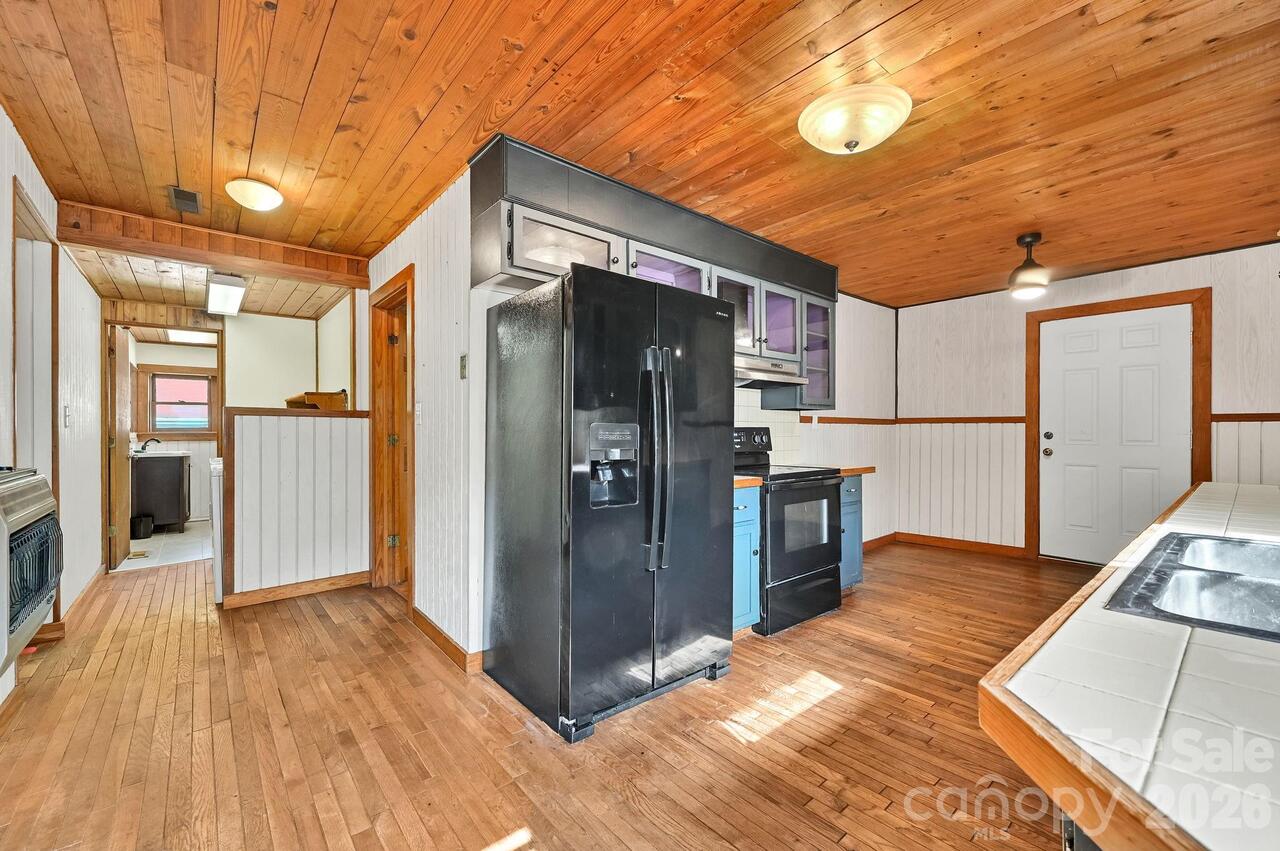 Listing Photo 20