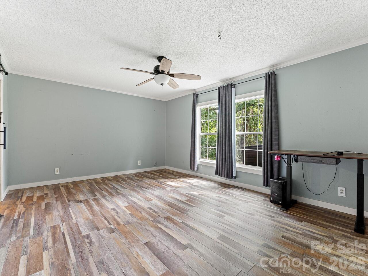 Listing Photo 18