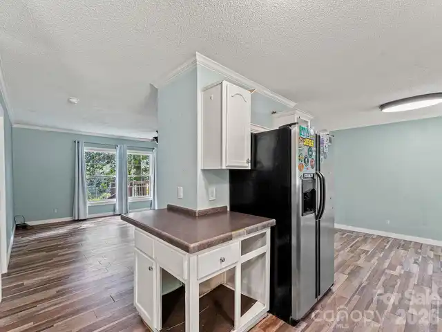 Listing Photo 15