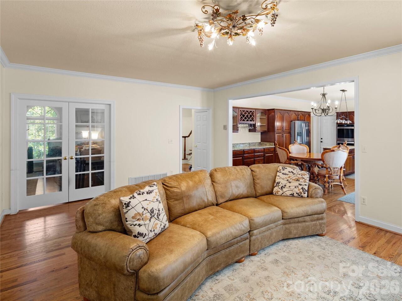 Listing Photo 15