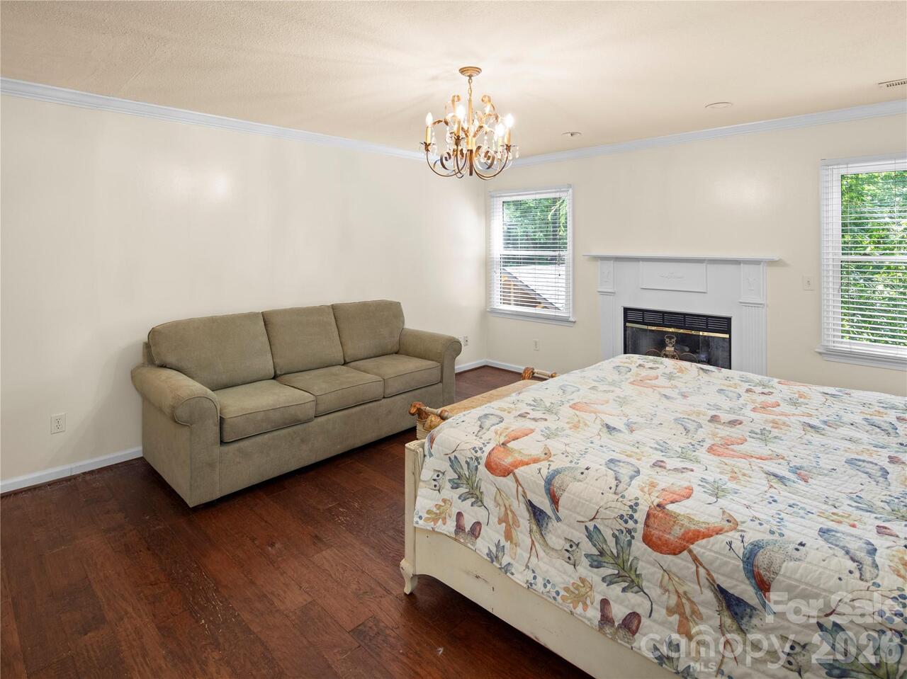 Listing Photo 18