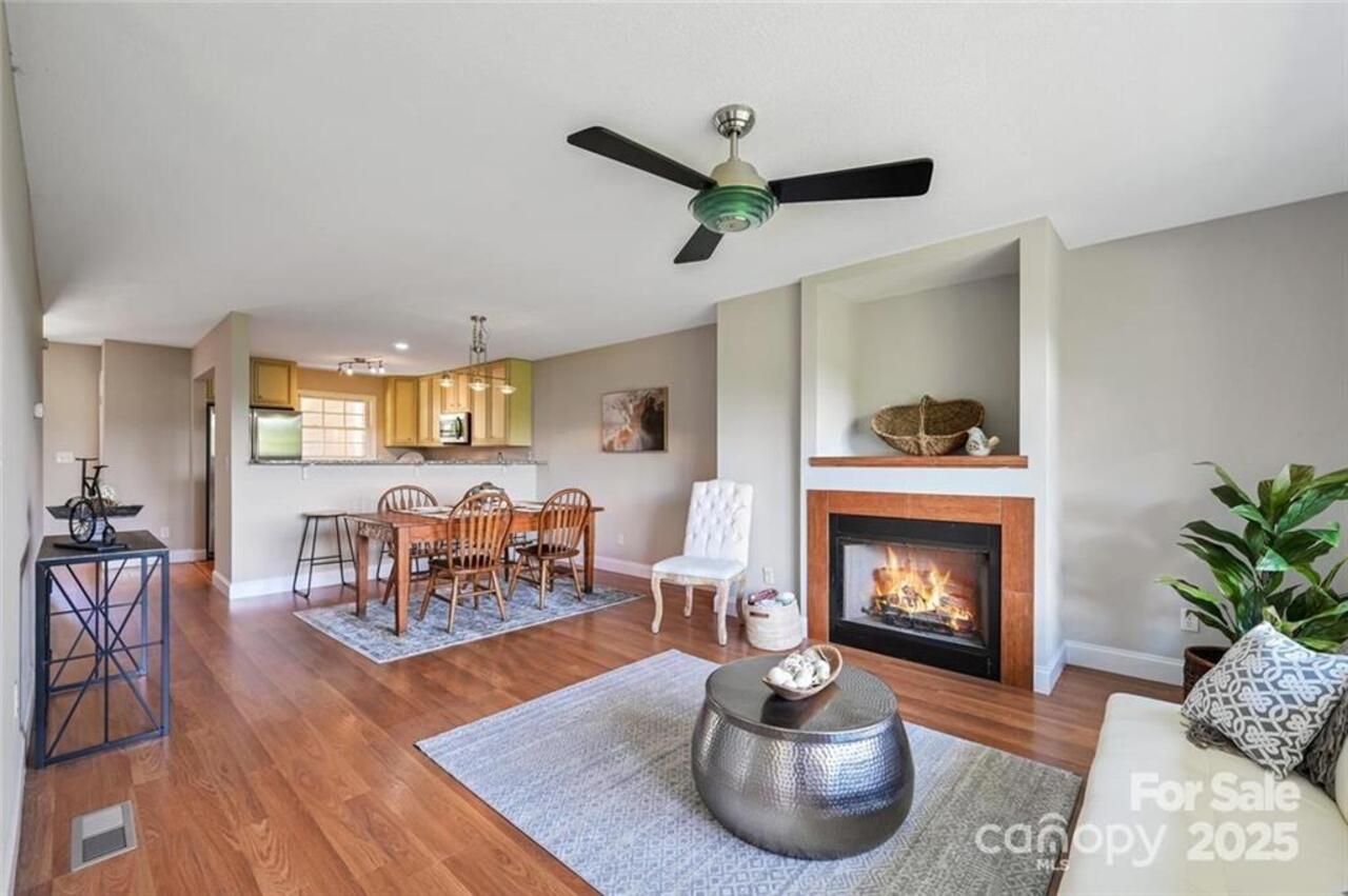 Listing Photo 9