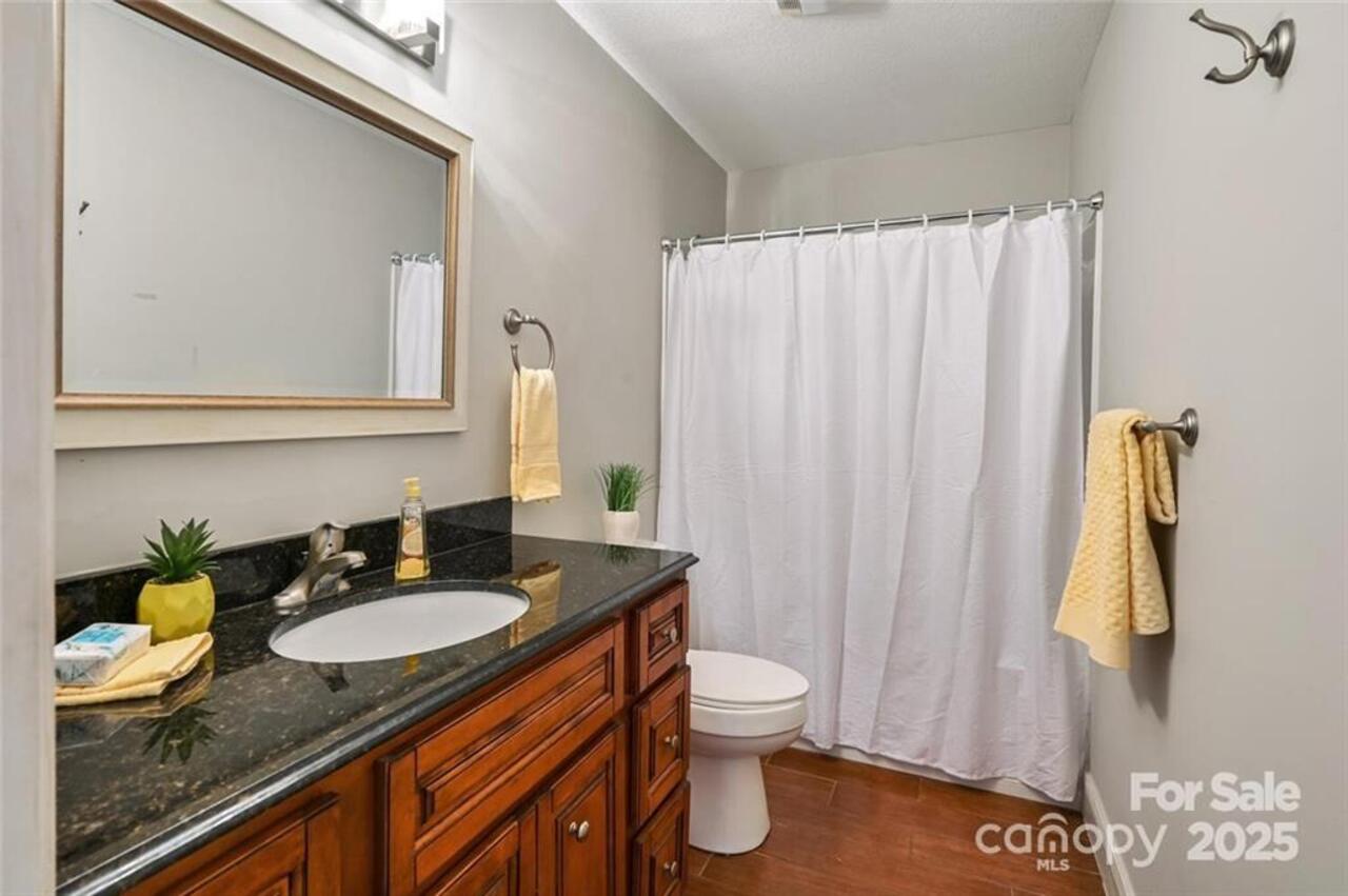 Listing Photo 22