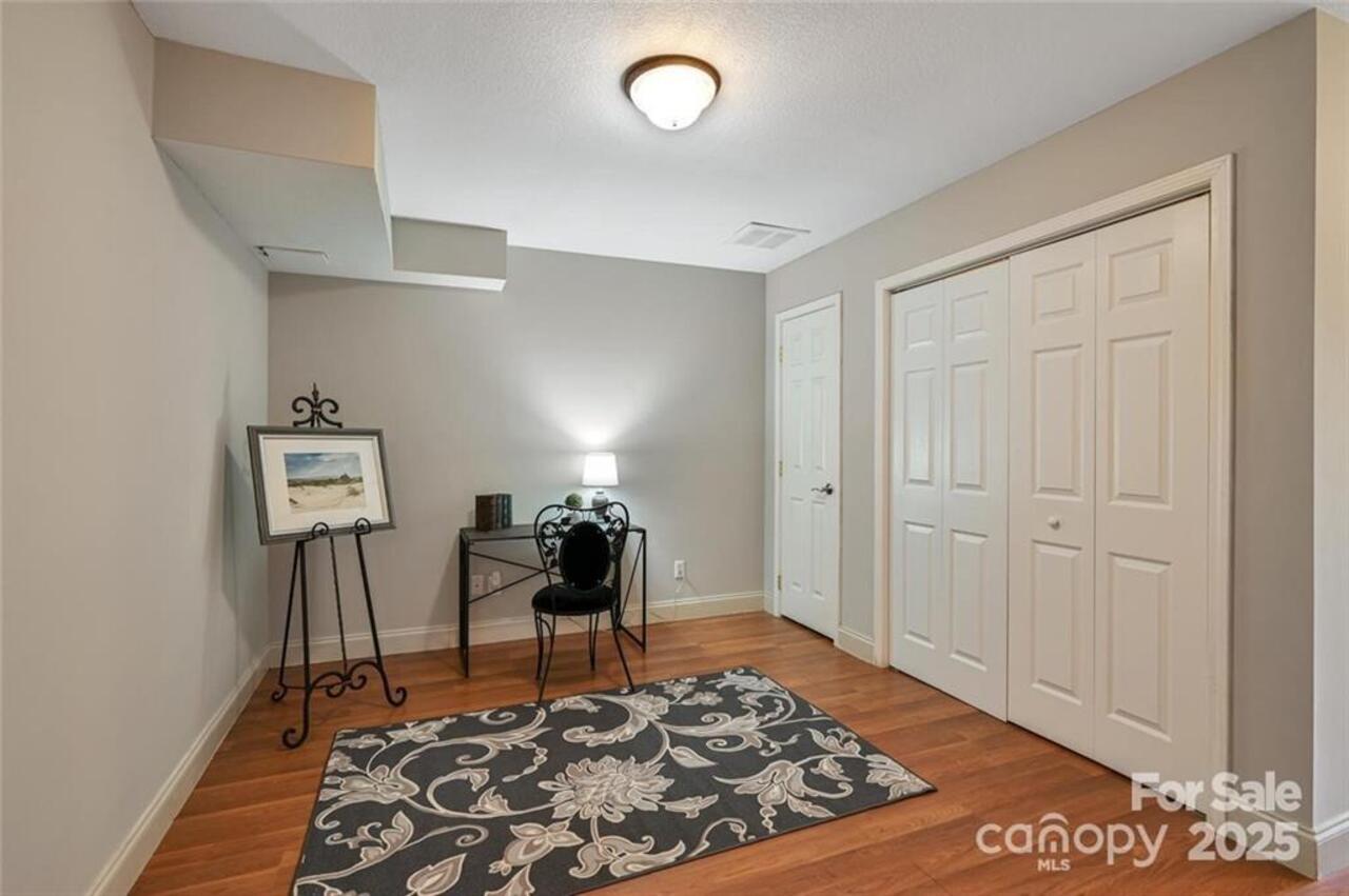 Listing Photo 29