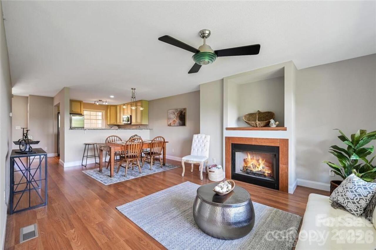 Listing Photo 9