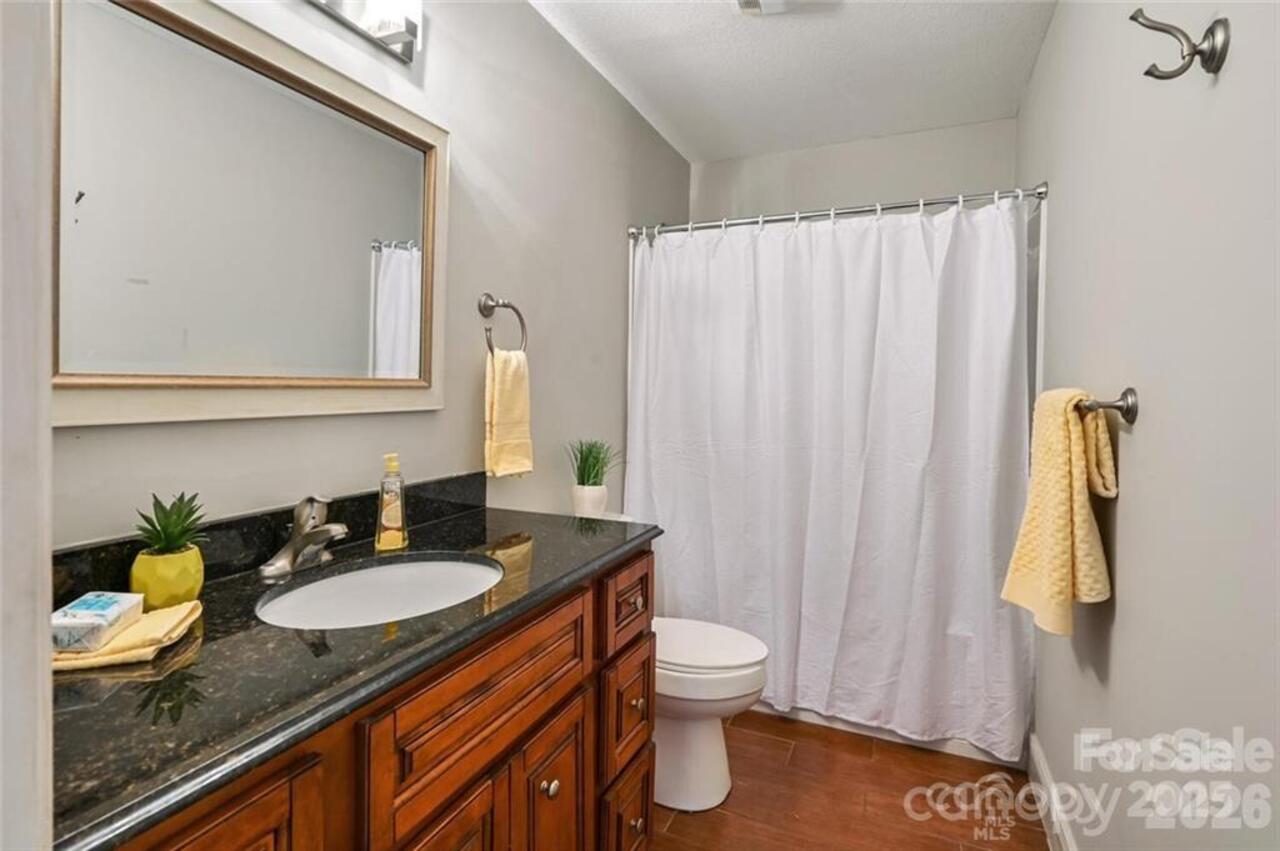 Listing Photo 22